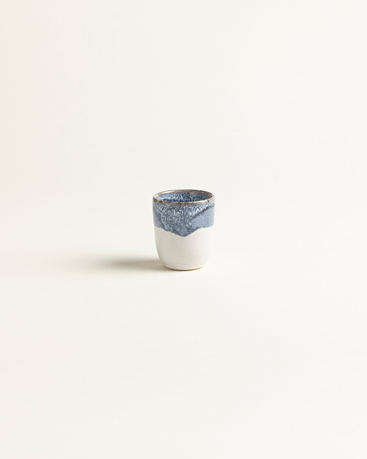 #farbe_graublau dipped